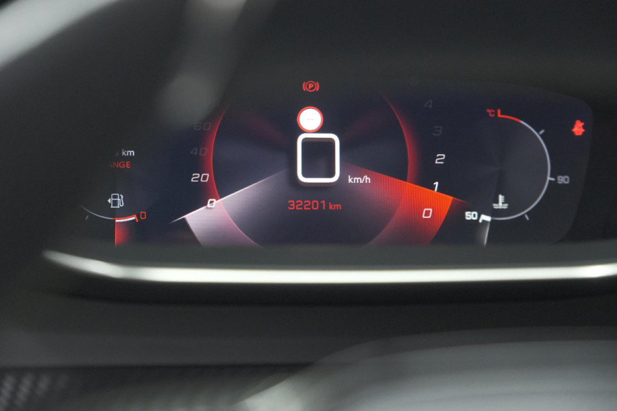 Peugeot 2008 PureTech 130 GT | Panoramadak | Adaptieve Cruise Control | Camera | Stoelverwarming