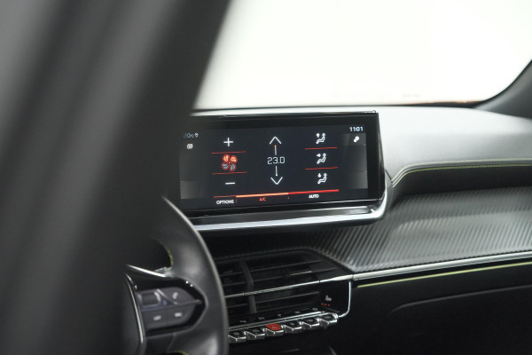 Peugeot 2008 PureTech 130 GT | Panoramadak | Adaptieve Cruise Control | Camera | Stoelverwarming