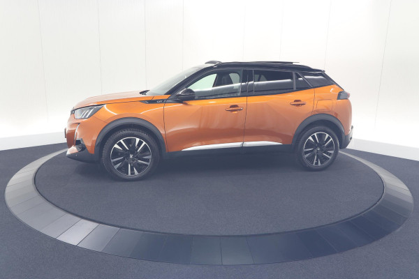 Peugeot 2008 PureTech 130 GT | Panoramadak | Adaptieve Cruise Control | Camera | Stoelverwarming