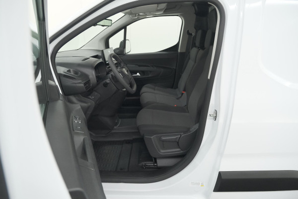 Citroën E-Berlingo 136 L1 50 kWh | Camera | Laadruimte-pakket | Dodehoekdetectie | Navigatie | 3 Zitplaatsen