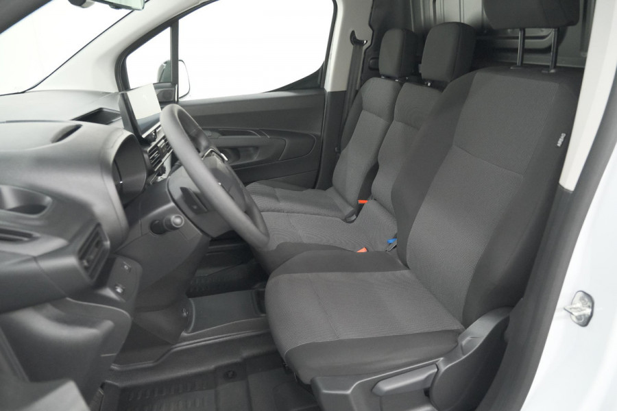 Citroën E-Berlingo 136 L1 50 kWh | Camera | Laadruimte-pakket | Dodehoekdetectie | Navigatie | 3 Zitplaatsen