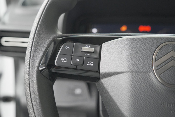 Citroën E-Berlingo 136 L1 50 kWh | Camera | Laadruimte-pakket | Dodehoekdetectie | Navigatie | 3 Zitplaatsen