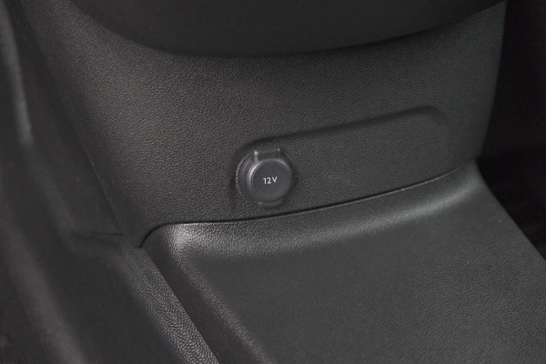 Citroën E-Berlingo 136 L1 50 kWh | Camera | Laadruimte-pakket | Dodehoekdetectie | Navigatie | 3 Zitplaatsen