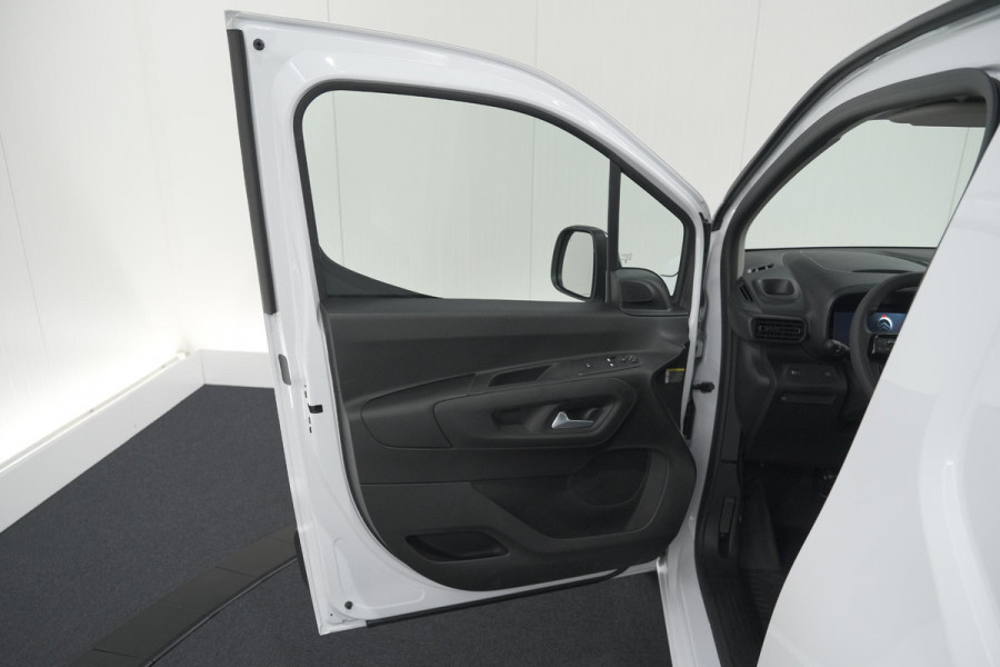 Citroën E-Berlingo 136 L1 50 kWh | Camera | Laadruimte-pakket | Dodehoekdetectie | Navigatie | 3 Zitplaatsen