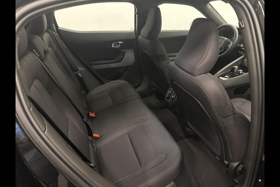 Polestar 2 Long Range Single Motor 78 kWh Airco ECC Navi Carplay PDC VA+ El. Stoel + Memory Full LED Adaptive Cruise Control Pilot Pack