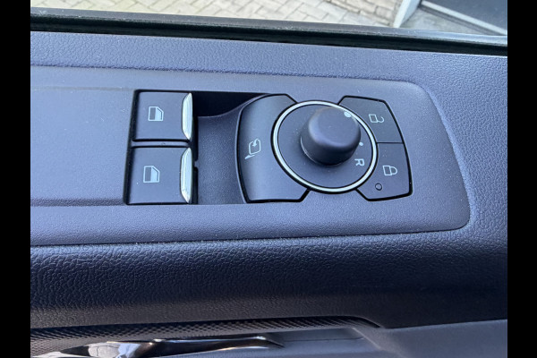 Ford E-Transit Cust. 320 L2H1 Sport 218PK 65 kWh CarPlay/stoelverwarming/navi/camera