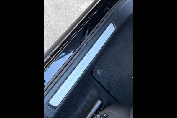 Volvo XC60 T6 Aut. R-Design Parkeercamera Google 340pk