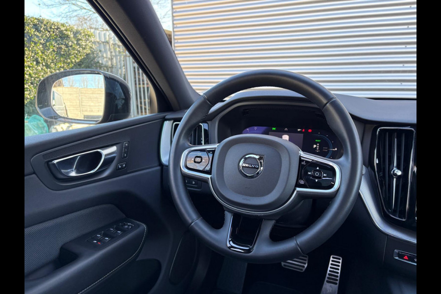 Volvo XC60 T6 Aut. R-Design Parkeercamera Google 340pk