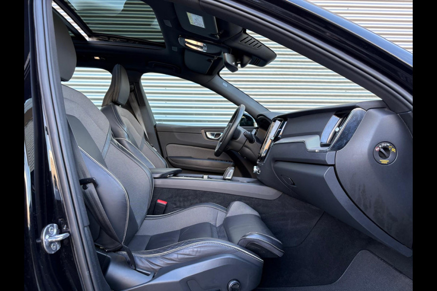 Volvo XC60 T6 Aut. R-Design Parkeercamera Google 340pk
