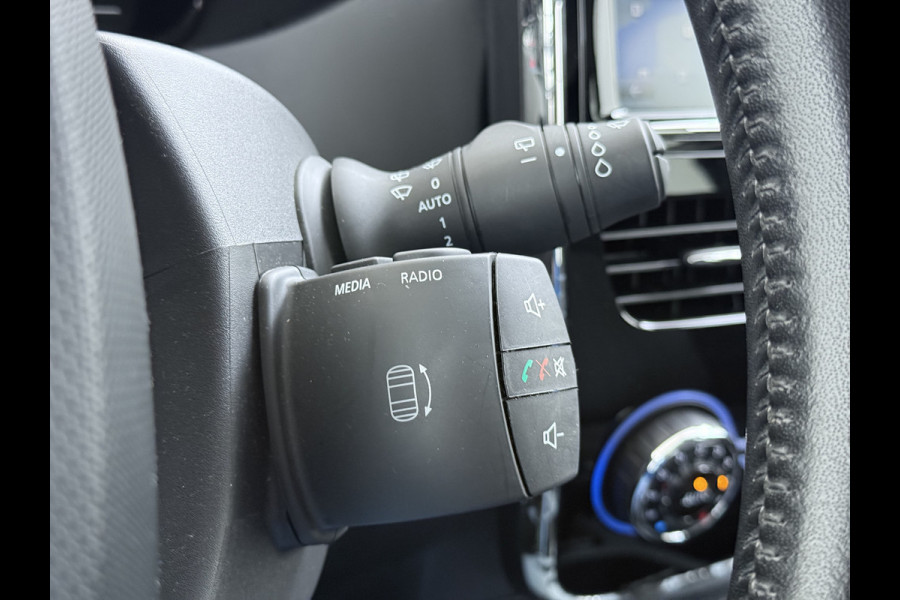 Renault ZOE R110 Limited 41kWh Huur Accu Navi Ecc Apple Carplay/Android Auto Cruise Control Pdc Lmv 16" Bluetooth Privacy Glas Keyless Led