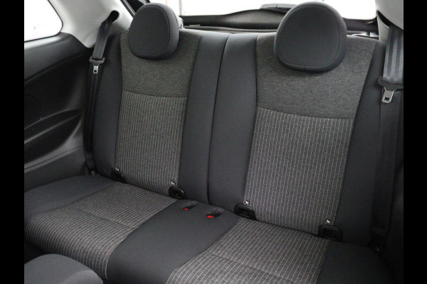 Fiat 500E Icon 42 kWh | 3 Fase | Stoelverwarming | Camera | Carplay | Navigatie | Full LED | Climate control | Cruise control | Bluetooth