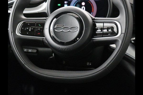 Fiat 500E Icon 42 kWh | 3 Fase | Stoelverwarming | Camera | Carplay | Navigatie | Full LED | Climate control | Cruise control | Bluetooth