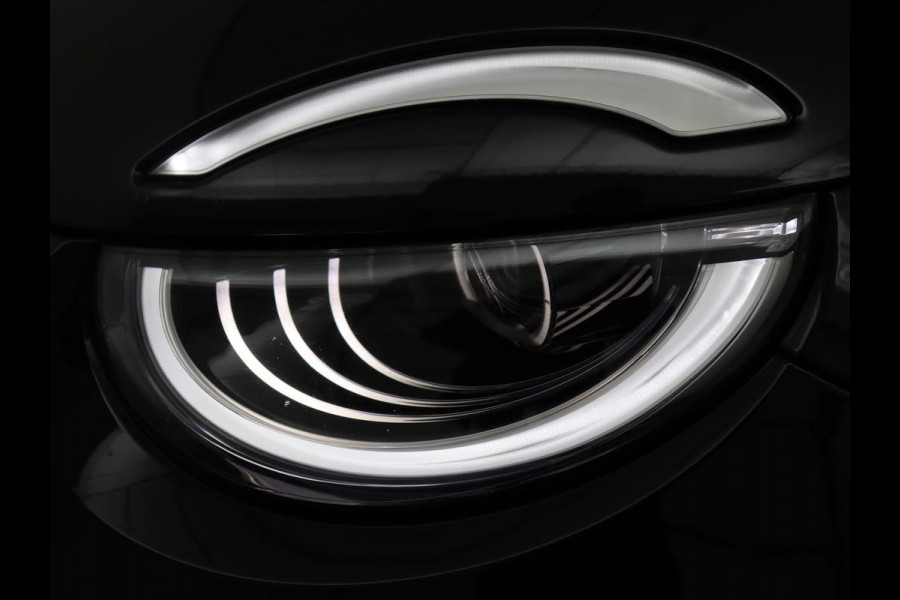 Fiat 500E Icon 42 kWh | 3 Fase | Stoelverwarming | Camera | Carplay | Navigatie | Full LED | Climate control | Cruise control | Bluetooth