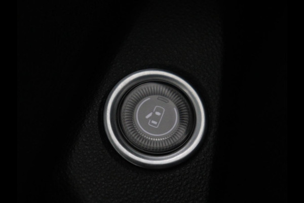 Fiat 500E Icon 42 kWh | 3 Fase | Stoelverwarming | Camera | Carplay | Navigatie | Full LED | Climate control | Cruise control | Bluetooth