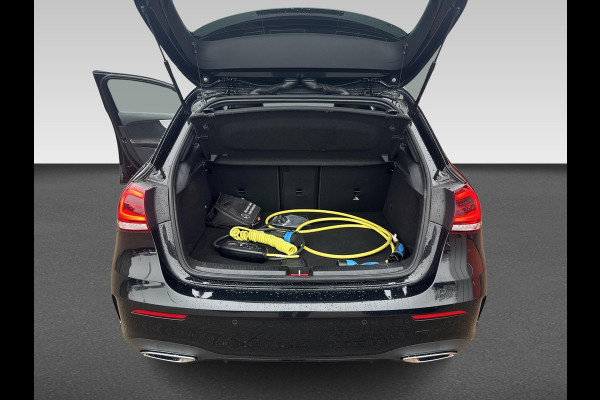 Mercedes-Benz A-Klasse 250 e Business Solution AMG Limited
