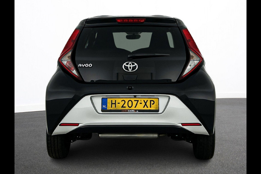 Toyota Aygo 1.0 VVT-i x-joy Automaat | Climate Control |  Apple Carplay/Android Auto | Navigatie | Camera achter | Cruise Control | 15"LM Velgen