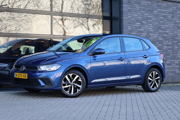 Volkswagen Polo 1.0 TSI Life | NAP! | DIGITAL | PDC VOOR & ACHTER | CARPLAY |