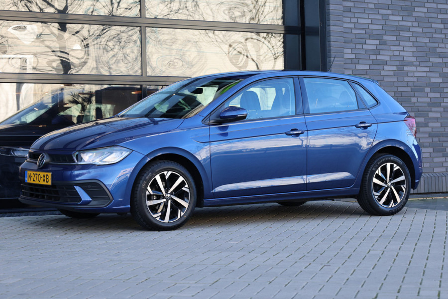 Volkswagen Polo 1.0 TSI Life | NAP! | DIGITAL | PDC VOOR & ACHTER | CARPLAY |