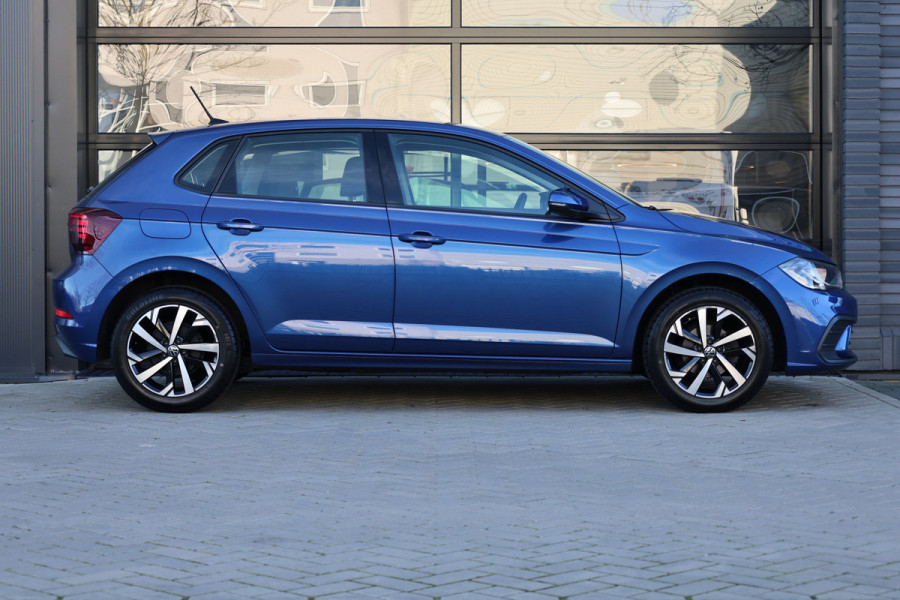 Volkswagen Polo 1.0 TSI Life | NAP! | DIGITAL | PDC VOOR & ACHTER | CARPLAY |