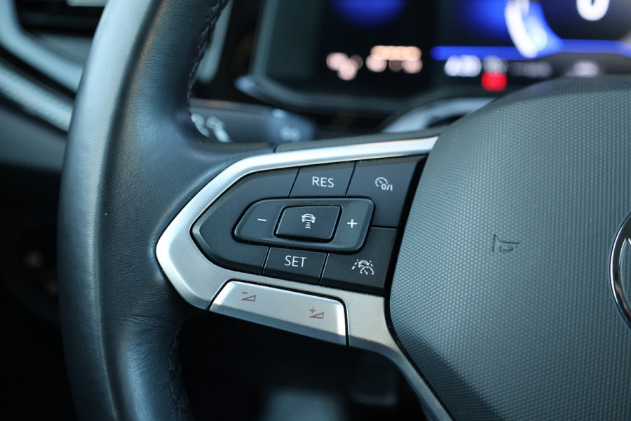 Volkswagen Polo 1.0 TSI Life | NAP! | DIGITAL | PDC VOOR & ACHTER | CARPLAY |