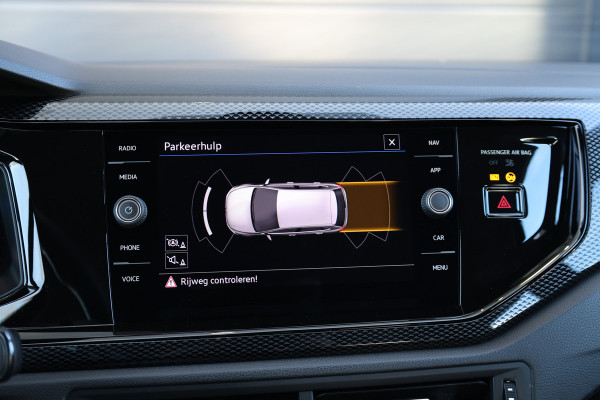 Volkswagen Polo 1.0 TSI Life | NAP! | DIGITAL | PDC VOOR & ACHTER | CARPLAY |