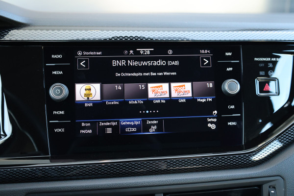 Volkswagen Polo 1.0 TSI Life | NAP! | DIGITAL | PDC VOOR & ACHTER | CARPLAY |