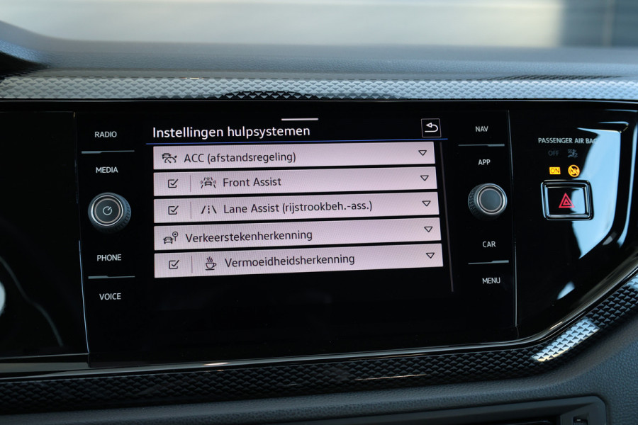 Volkswagen Polo 1.0 TSI Life | NAP! | DIGITAL | PDC VOOR & ACHTER | CARPLAY |