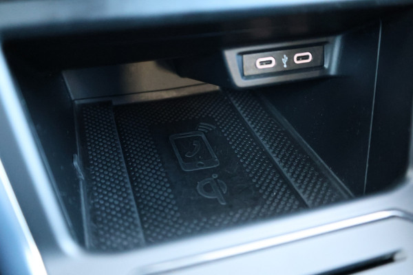 Volkswagen Polo 1.0 TSI Life | NAP! | DIGITAL | PDC VOOR & ACHTER | CARPLAY |