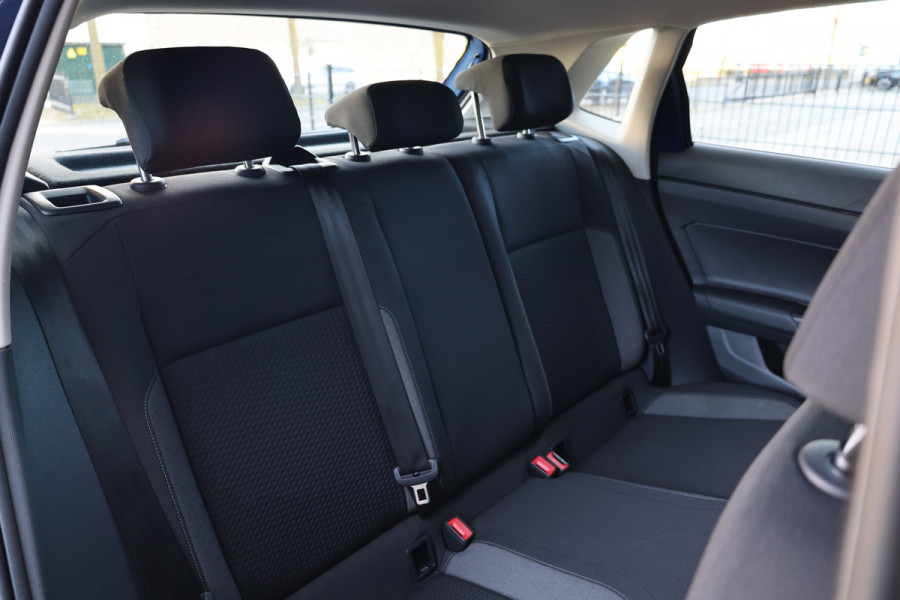 Volkswagen Polo 1.0 TSI Life | NAP! | DIGITAL | PDC VOOR & ACHTER | CARPLAY |