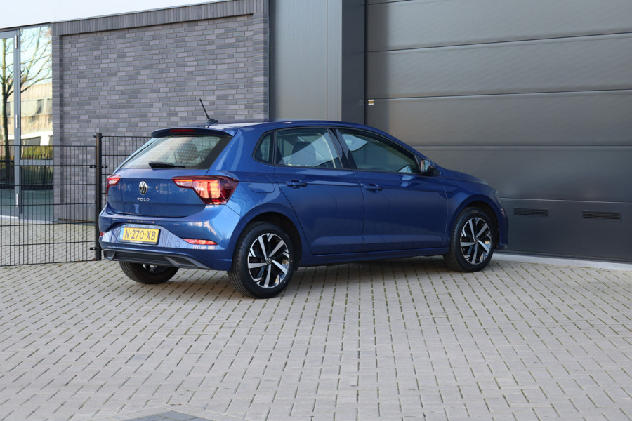 Volkswagen Polo 1.0 TSI Life | NAP! | DIGITAL | PDC VOOR & ACHTER | CARPLAY |
