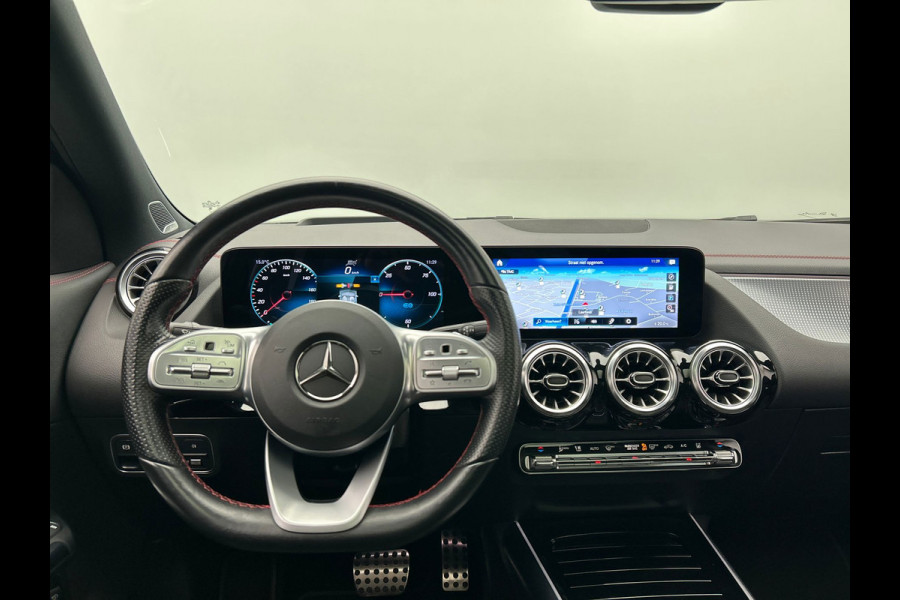 Mercedes-Benz EQA 250 Business Solution AMG | Pano/Dak | Adaptieve/Cruise | Rondomzicht/Camera | LED | Origineel NL