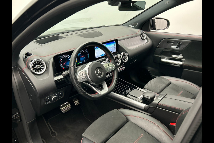 Mercedes-Benz EQA 250 Business Solution AMG | Pano/Dak | Adaptieve/Cruise | Rondomzicht/Camera | LED | Origineel NL