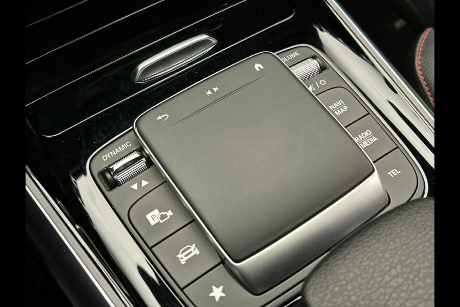 Mercedes-Benz EQA 250 Business Solution AMG | Pano/Dak | Adaptieve/Cruise | Rondomzicht/Camera | LED | Origineel NL