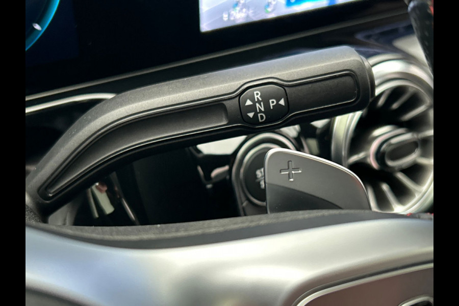 Mercedes-Benz EQA 250 Business Solution AMG | Pano/Dak | Adaptieve/Cruise | Rondomzicht/Camera | LED | Origineel NL