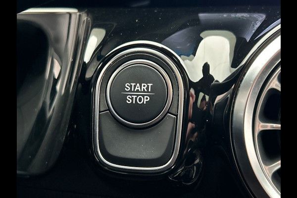 Mercedes-Benz EQA 250 Business Solution AMG | Pano/Dak | Adaptieve/Cruise | Rondomzicht/Camera | LED | Origineel NL