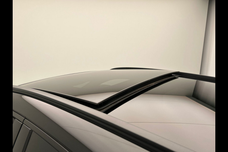 Mercedes-Benz EQA 250 Business Solution AMG | Pano/Dak | Adaptieve/Cruise | Rondomzicht/Camera | LED | Origineel NL