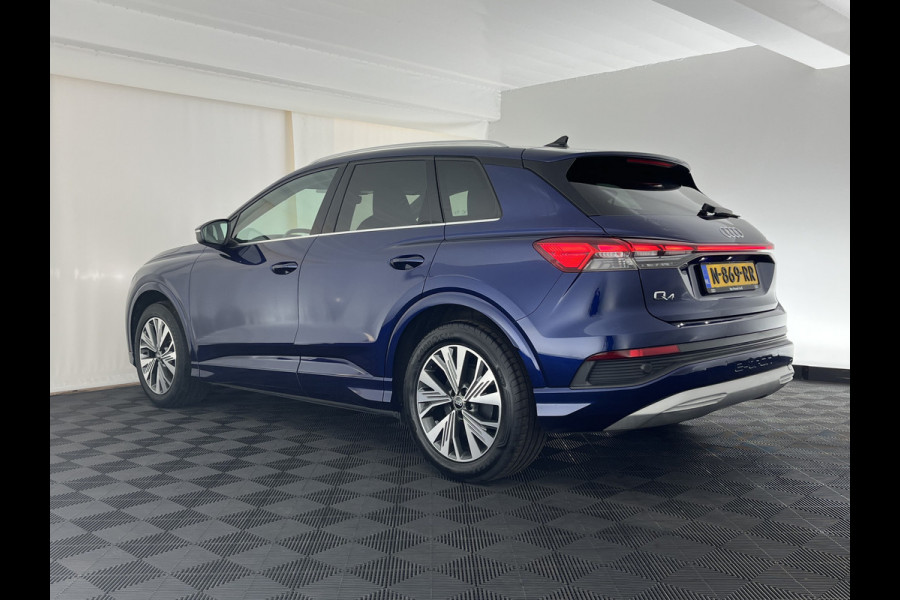 Audi Q4 e-tron 40 Advanced Edition 77 kWh [ 3-Fase-11kW ] {SOH-92%} (INCL-BTW) Aut.*HEATPUMP | NAVI-FULLMAP | MATRIX-LED | KEYLESS | AUDI-SOUND |  DIGI-COCKPIT | DAB | CARPLAY | HEATED-SPORTSEATS | PRIVACYGLASS | CRUISE | 19''ALU*