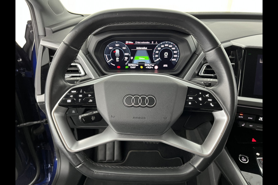 Audi Q4 e-tron 40 Advanced Edition 77 kWh [ 3-Fase-11kW ] {SOH-92%} (INCL-BTW) Aut.*HEATPUMP | NAVI-FULLMAP | MATRIX-LED | KEYLESS | AUDI-SOUND |  DIGI-COCKPIT | DAB | CARPLAY | HEATED-SPORTSEATS | PRIVACYGLASS | CRUISE | 19''ALU*