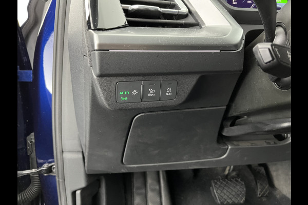 Audi Q4 e-tron 40 Advanced Edition 77 kWh [ 3-Fase-11kW ] {SOH-92%} (INCL-BTW) Aut.*HEATPUMP | NAVI-FULLMAP | MATRIX-LED | KEYLESS | AUDI-SOUND |  DIGI-COCKPIT | DAB | CARPLAY | HEATED-SPORTSEATS | PRIVACYGLASS | CRUISE | 19''ALU*