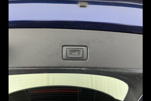 Audi Q4 e-tron 40 Advanced Edition 77 kWh [ 3-Fase-11kW ] {SOH-92%} (INCL-BTW) Aut.*HEATPUMP | NAVI-FULLMAP | MATRIX-LED | KEYLESS | AUDI-SOUND |  DIGI-COCKPIT | DAB | CARPLAY | HEATED-SPORTSEATS | PRIVACYGLASS | CRUISE | 19''ALU*