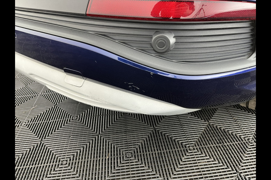 Audi Q4 e-tron 40 Advanced Edition 77 kWh [ 3-Fase-11kW ] {SOH-92%} (INCL-BTW) Aut.*HEATPUMP | NAVI-FULLMAP | MATRIX-LED | KEYLESS | AUDI-SOUND |  DIGI-COCKPIT | DAB | CARPLAY | HEATED-SPORTSEATS | PRIVACYGLASS | CRUISE | 19''ALU*