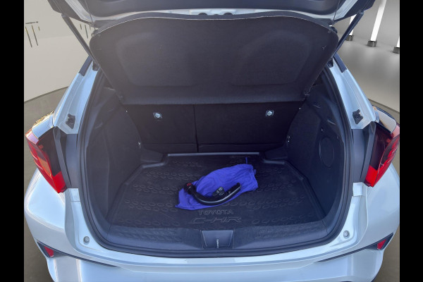 Toyota C-HR 1.8 Hybrid Executive | Leer | JBL | Camera  Led | Afneembare Trekhaak | Bi-Tone