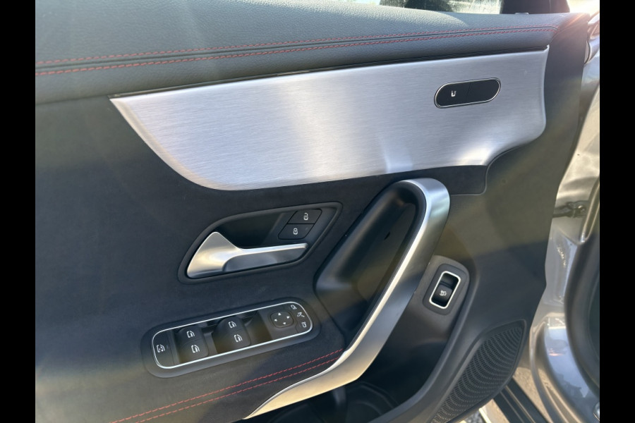 Mercedes-Benz CLA-Klasse Shooting Brake 180 d Business Solution AMG DAB Camera Stoelverwarming