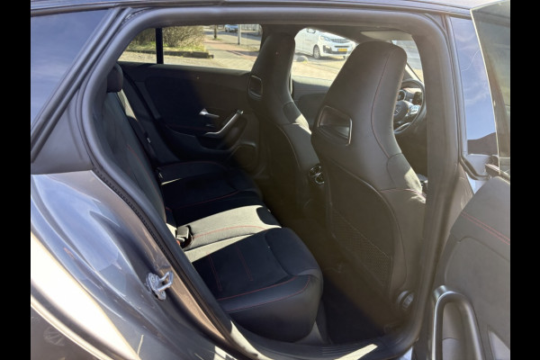 Mercedes-Benz CLA-Klasse Shooting Brake 180 d Business Solution AMG DAB Camera Stoelverwarming