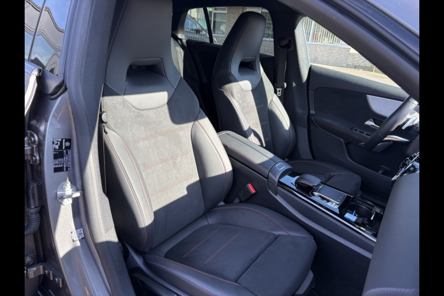 Mercedes-Benz CLA-Klasse Shooting Brake 180 d Business Solution AMG DAB Camera Stoelverwarming