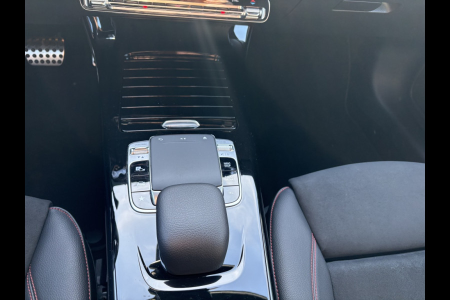 Mercedes-Benz CLA-Klasse Shooting Brake 180 d Business Solution AMG DAB Camera Stoelverwarming