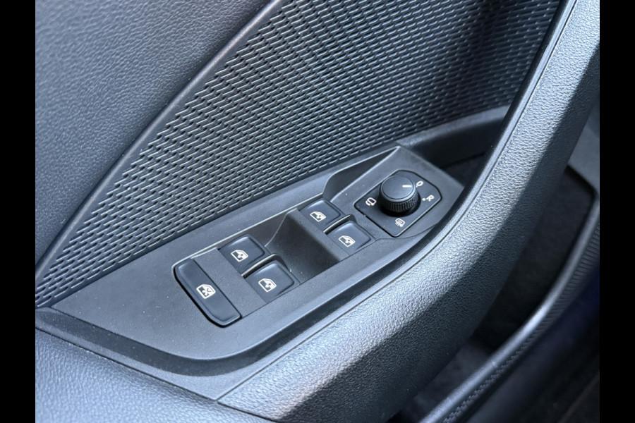 Škoda Octavia Combi 1.0 TSI Sport Business | Apple Carplay | Stoelverwarming | Trekhaak