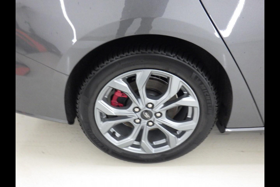 Ford FOCUS Wagon 1.0 EcoBoost Hybrid ST Line X | 57000 Km | Winterpack