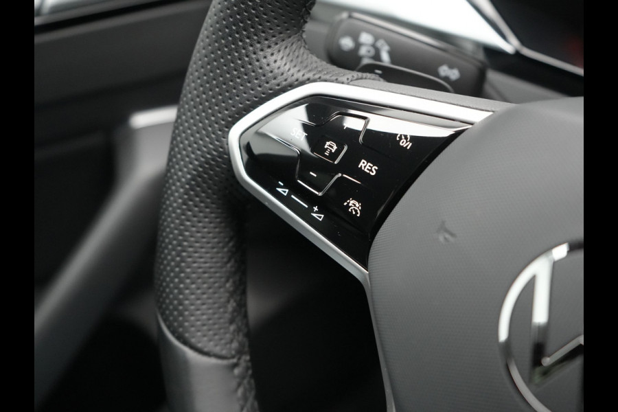 Volkswagen Arteon 1.4 TSI eHybrid R-Line Plug In Hybrid 218pk Dealer O.H. PHEV | Lederen Sportstoelen Memory & Massage | Adaptive Cruise | Camera | Matrix LED | Apple Caplay | Voorstoelen Verwarmd | Blis | Virtual | Navigatie | DAB |