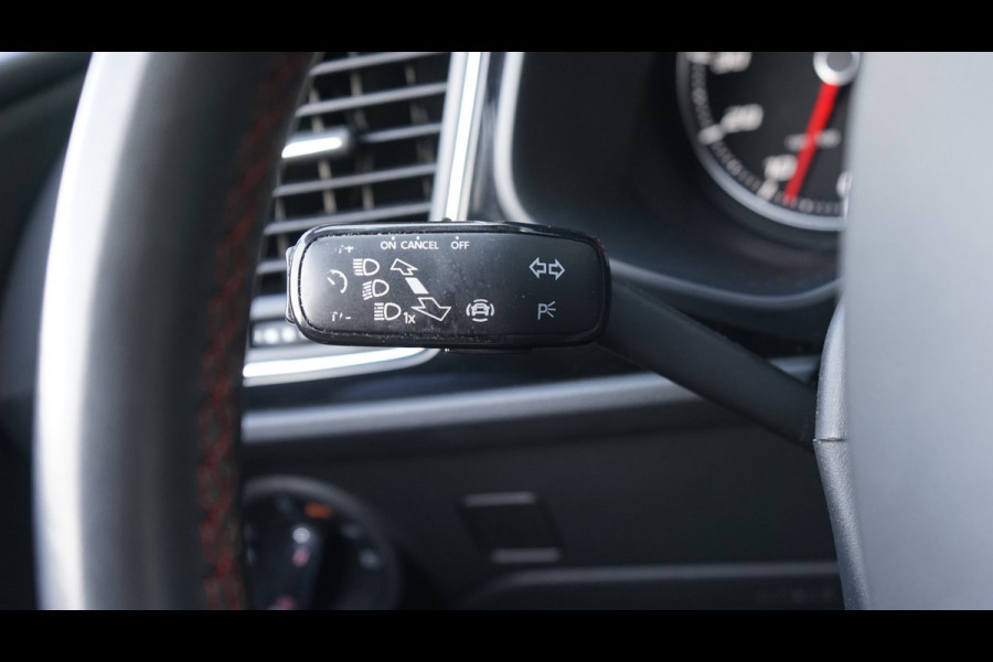 Seat Leon 1.5 TSI FR AMBIANCE-BEATS-CARPLAY-CLIMA-CRUISE-DAB-KEYLESS-MODE-NAVIGATIE
